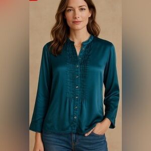 (NWT) Sundance Delphine Highland Pintuck 100% Silk Button-Down Blouse Medium